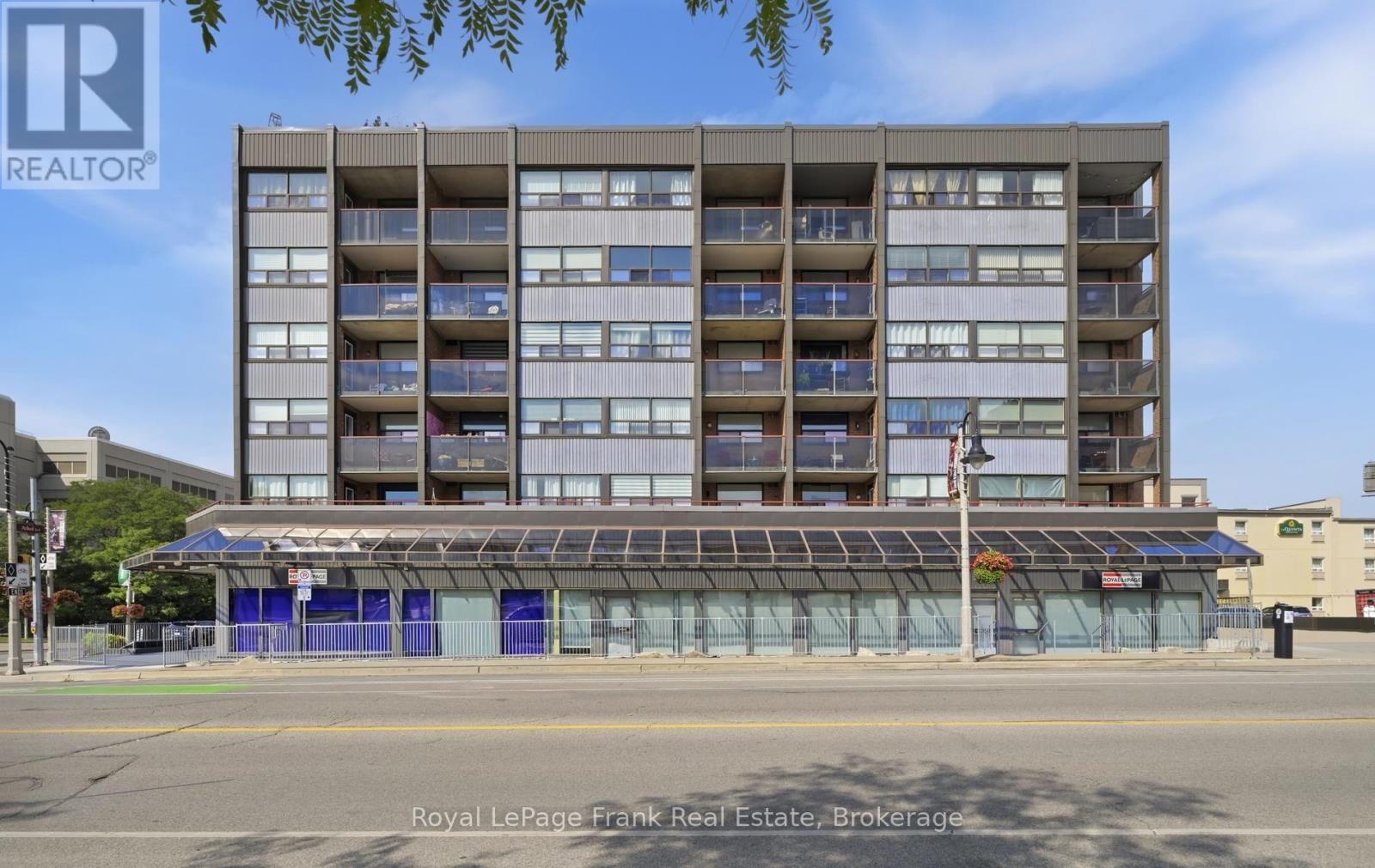 403 - 80 Athol Street E, Oshawa, Ontario L1H 8B7 - Photo 2 - E13649230