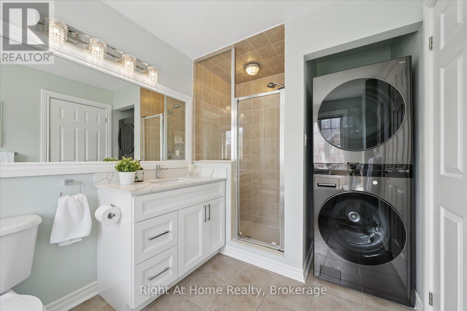 17 Wicker Park Way, Whitby, Ontario L1R 0C8 - Photo 17 - E13649254
