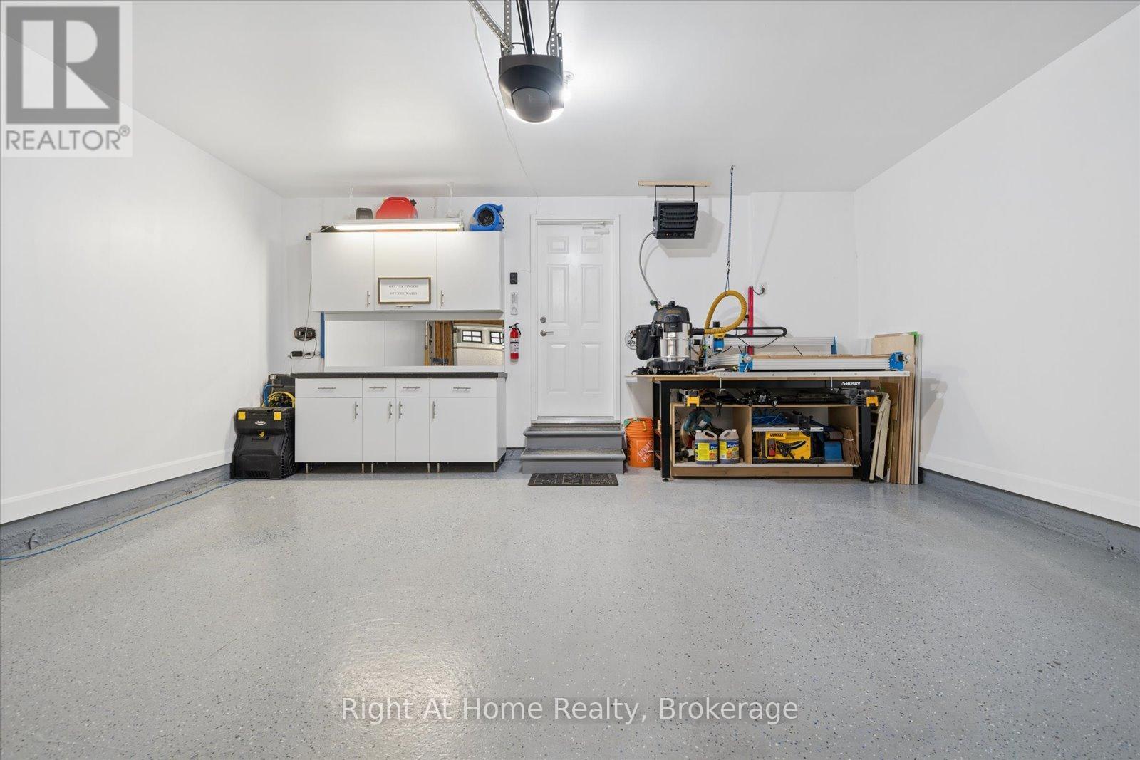 17 Wicker Park Way, Whitby, Ontario L1R 0C8 - Photo 19 - E13649254