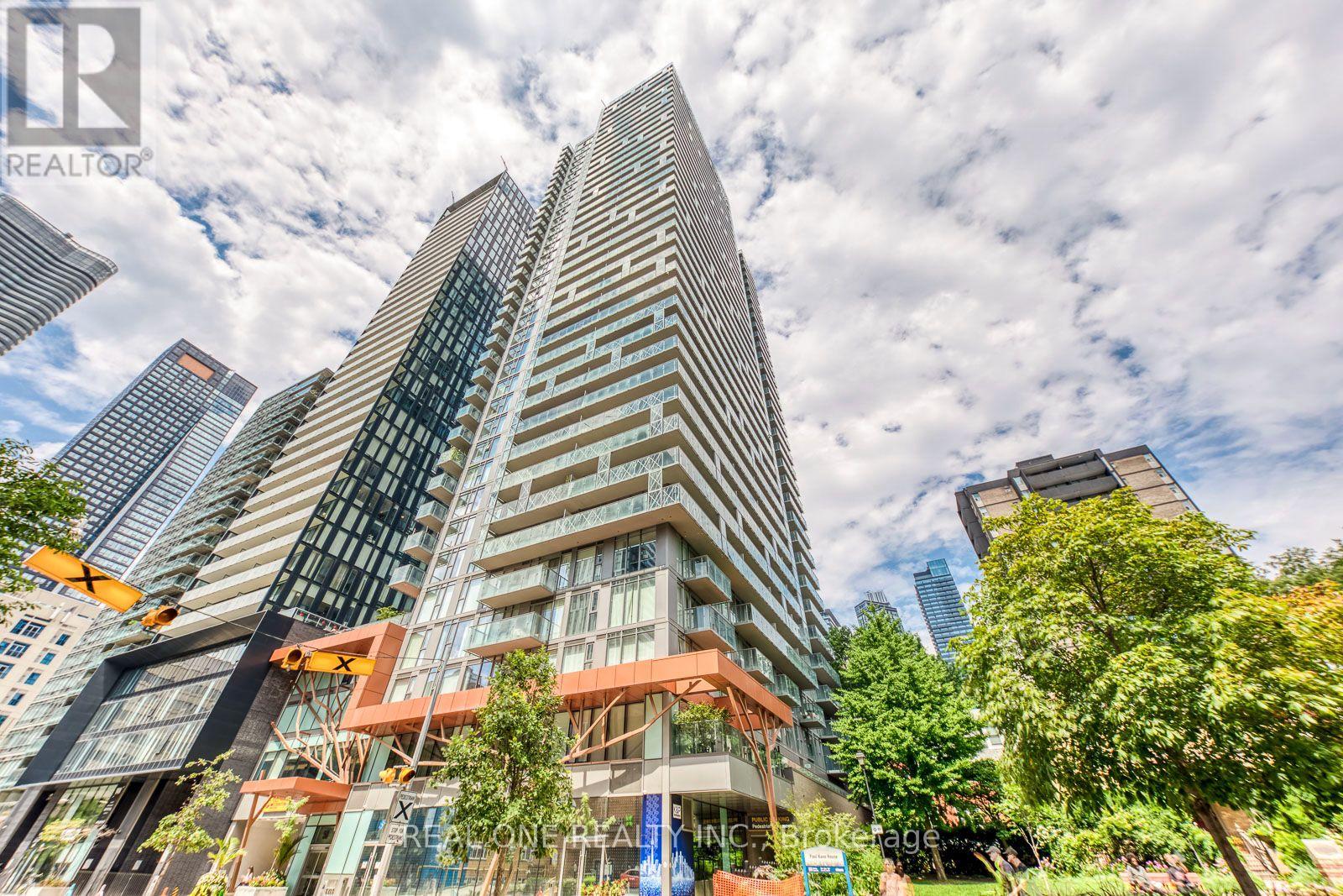 3706 - 50 Wellesley Street E, Toronto, Ontario  M4Y 0C8 - Photo 1 - C13649030