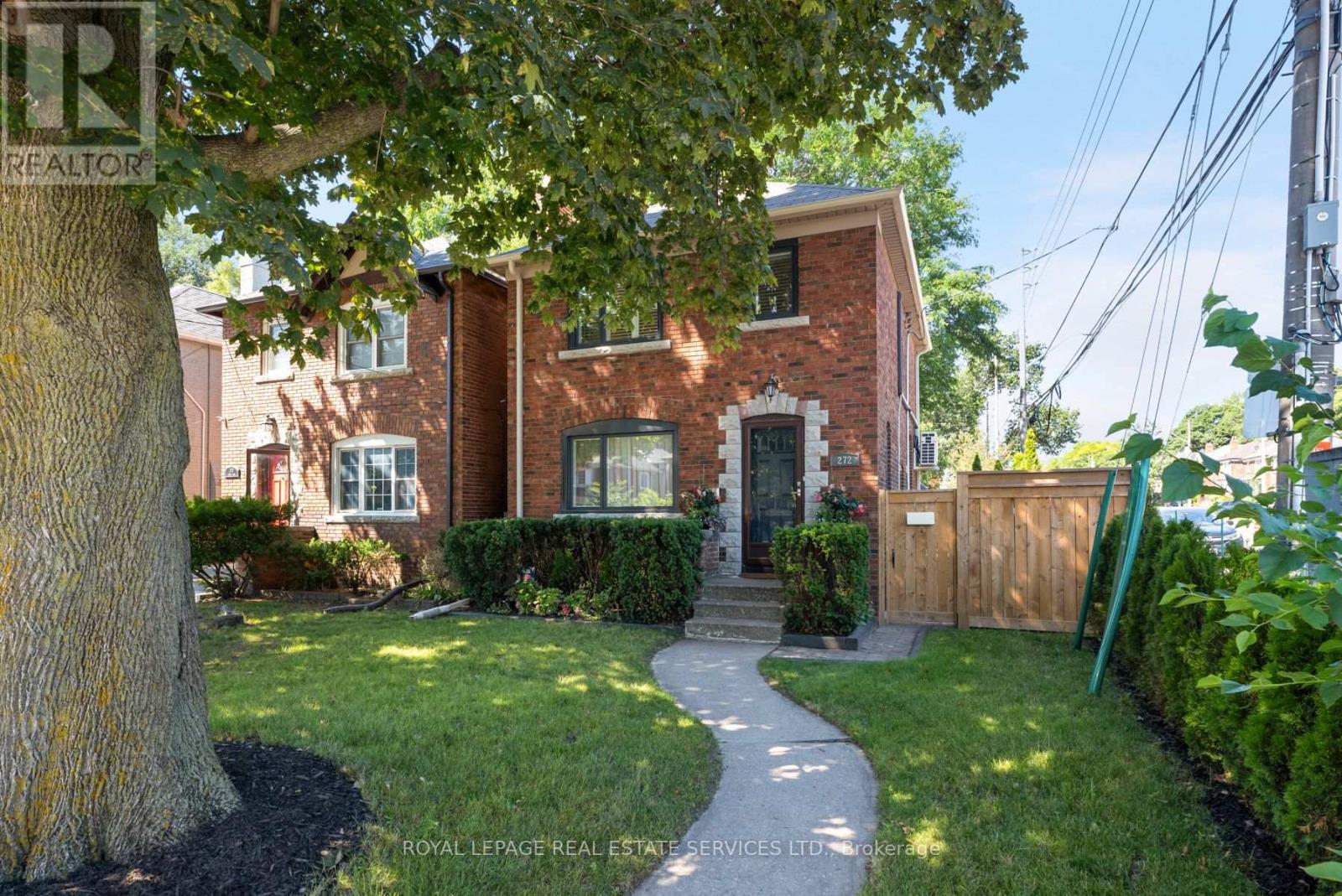 272 Rumsey Road, Toronto, Ontario  M4G 1P9 - Photo 2 - C13649042