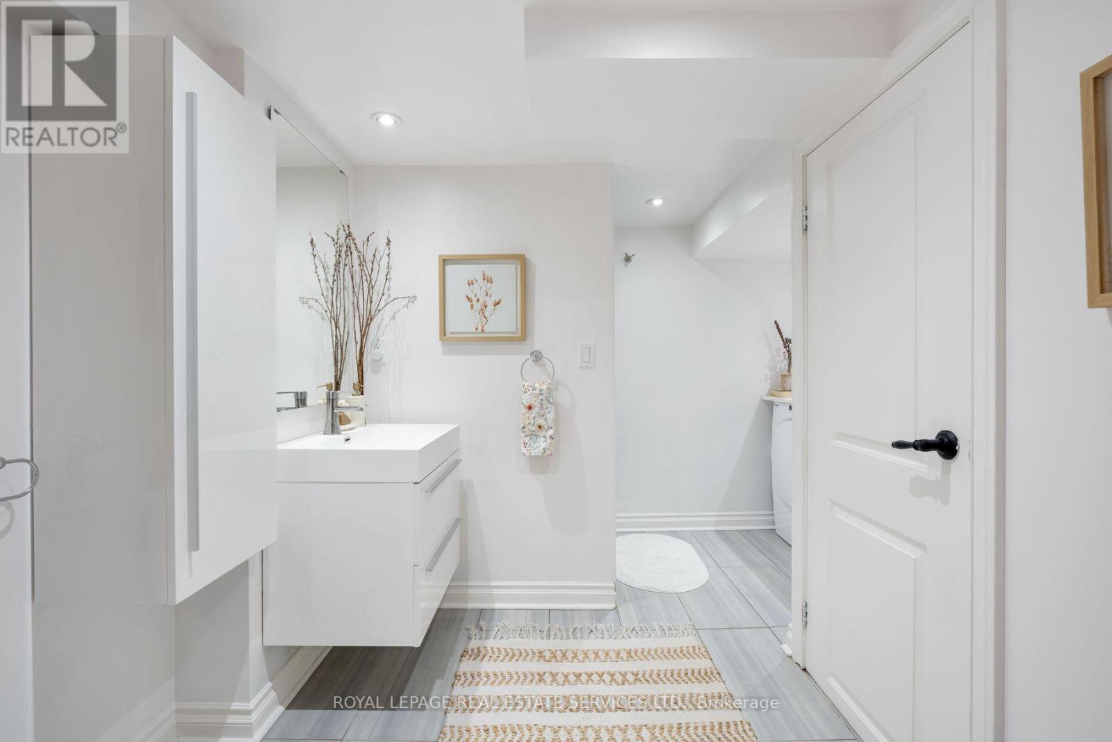 272 Rumsey Road, Toronto, Ontario  M4G 1P9 - Photo 39 - C13649042