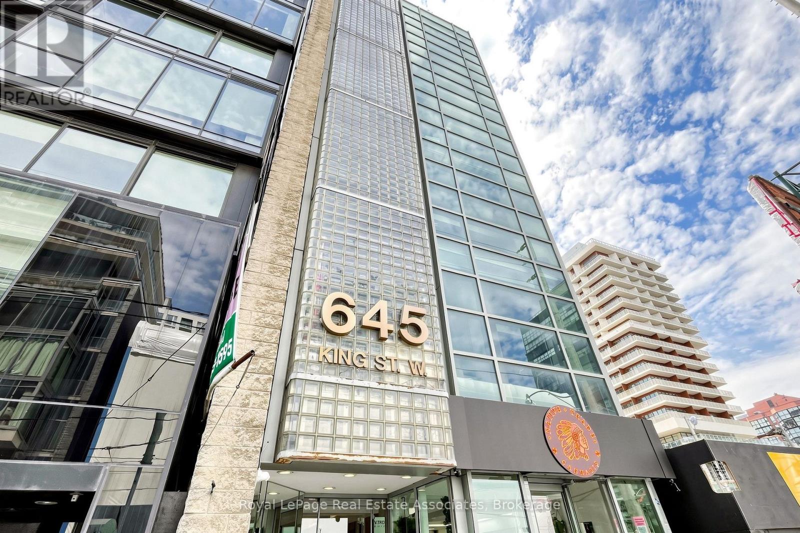 Second Level - 645 King Street W, Toronto, Ontario  M5V 1M5 - Photo 1 - C13649174
