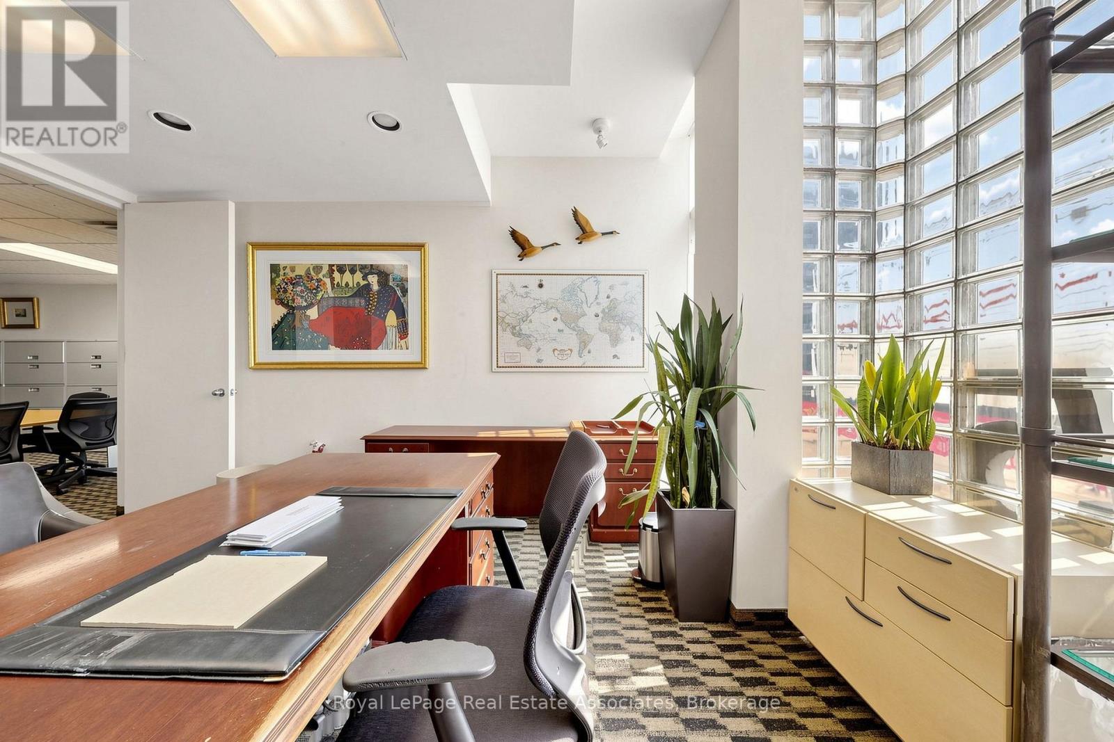 Second Level - 645 King Street W, Toronto, Ontario  M5V 1M5 - Photo 12 - C13649174