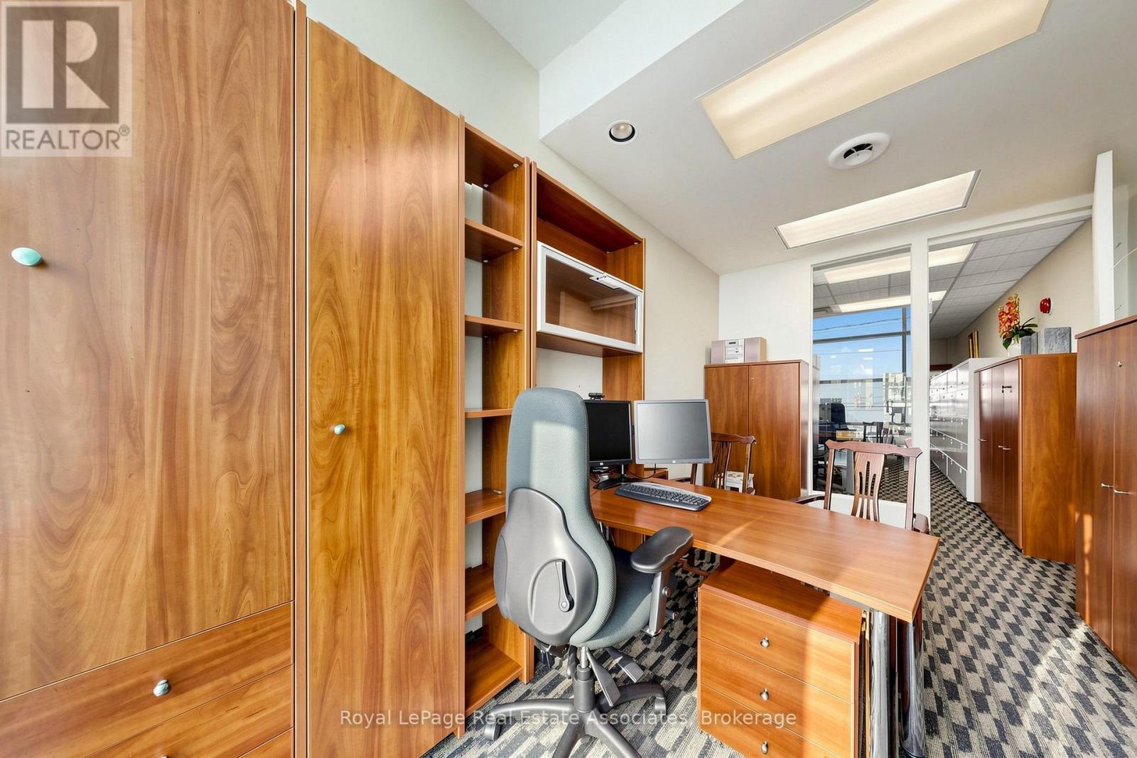 Second Level - 645 King Street W, Toronto, Ontario  M5V 1M5 - Photo 16 - C13649174