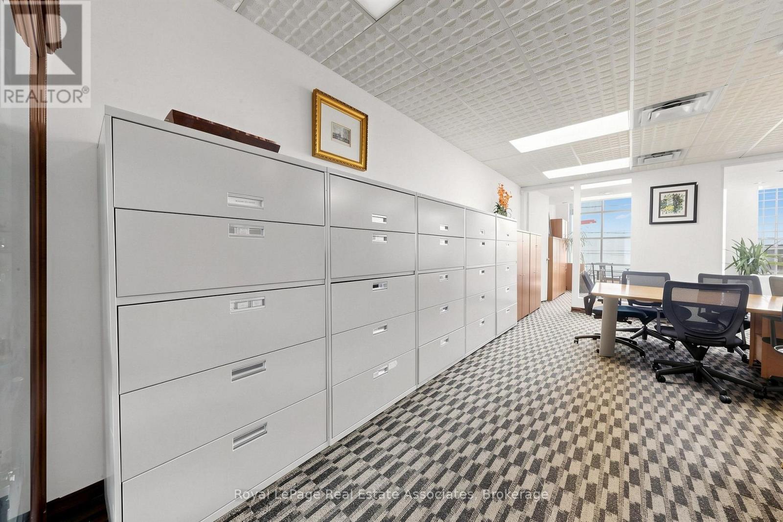 Second Level - 645 King Street W, Toronto, Ontario  M5V 1M5 - Photo 17 - C13649174