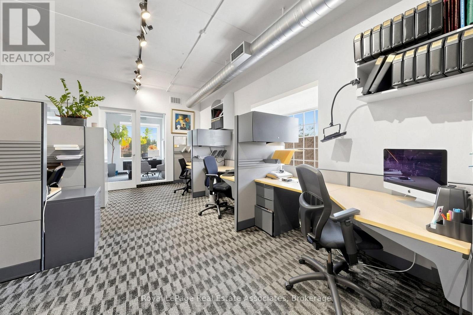 Second Level - 645 King Street W, Toronto, Ontario  M5V 1M5 - Photo 19 - C13649174