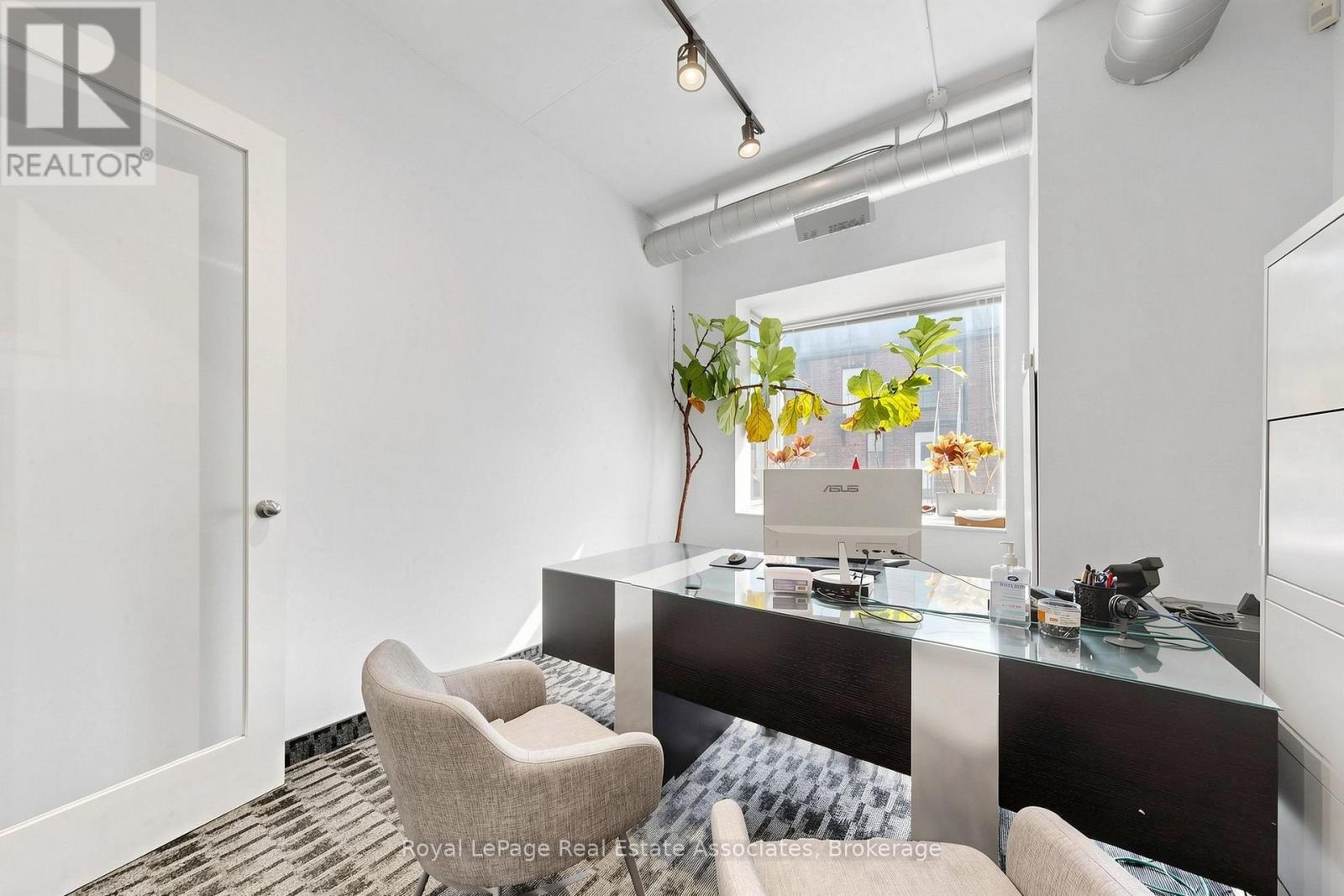 Second Level - 645 King Street W, Toronto, Ontario  M5V 1M5 - Photo 25 - C13649174