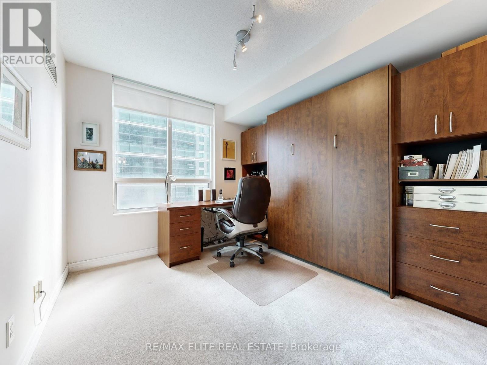 1806 - 30 Grand Trunk Crescent, Toronto, Ontario  M5J 3A4 - Photo 10 - C13649192