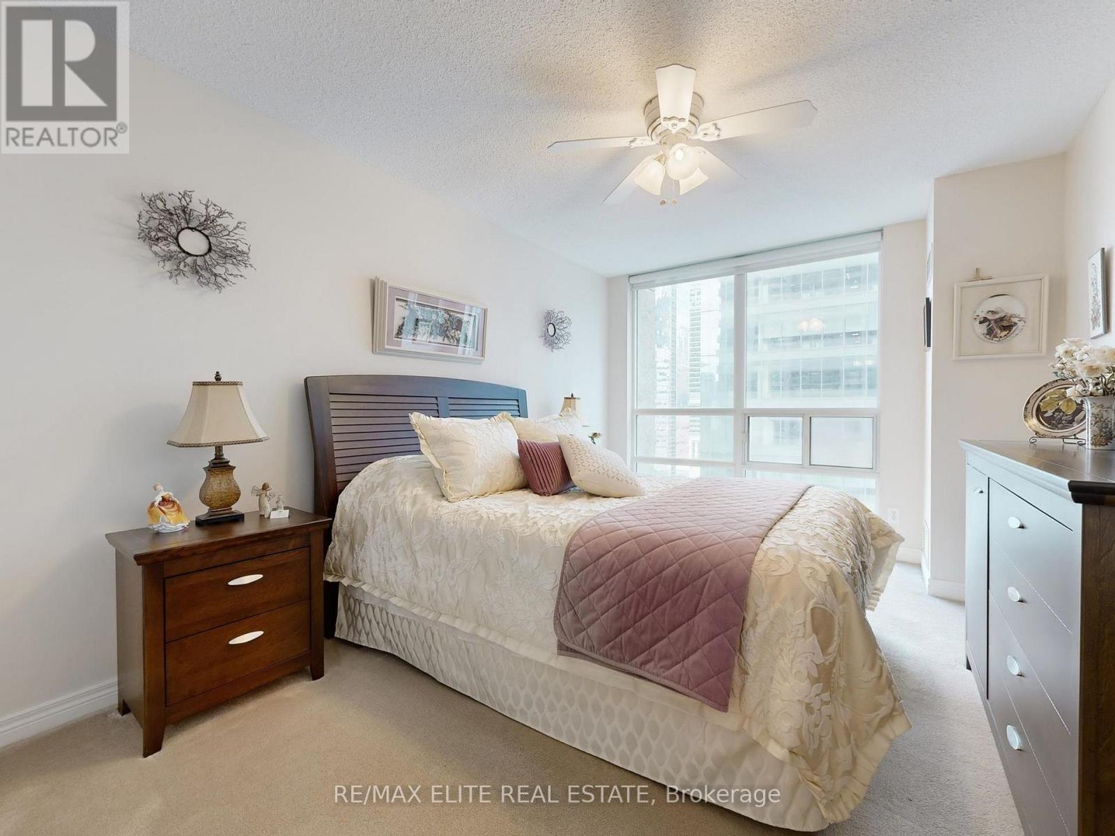 1806 - 30 Grand Trunk Crescent, Toronto, Ontario  M5J 3A4 - Photo 29 - C13649192