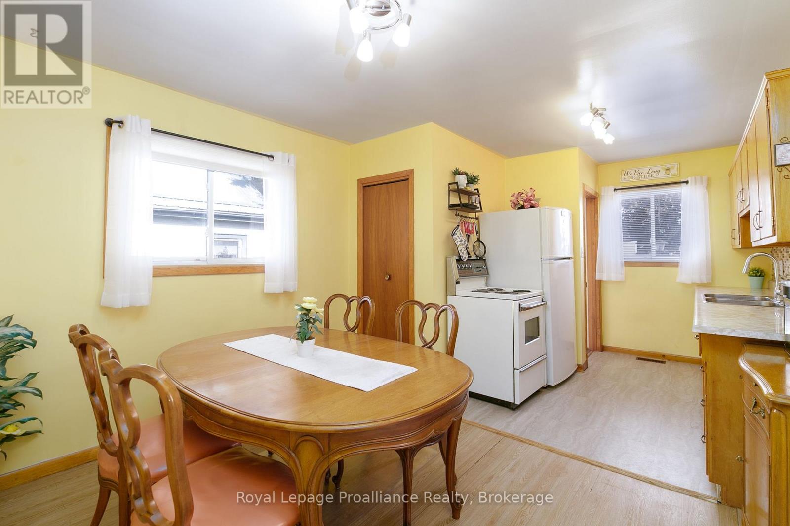 26 James Street, Quinte West, Ontario  K8V 2W9 - Photo 6 - X13649032