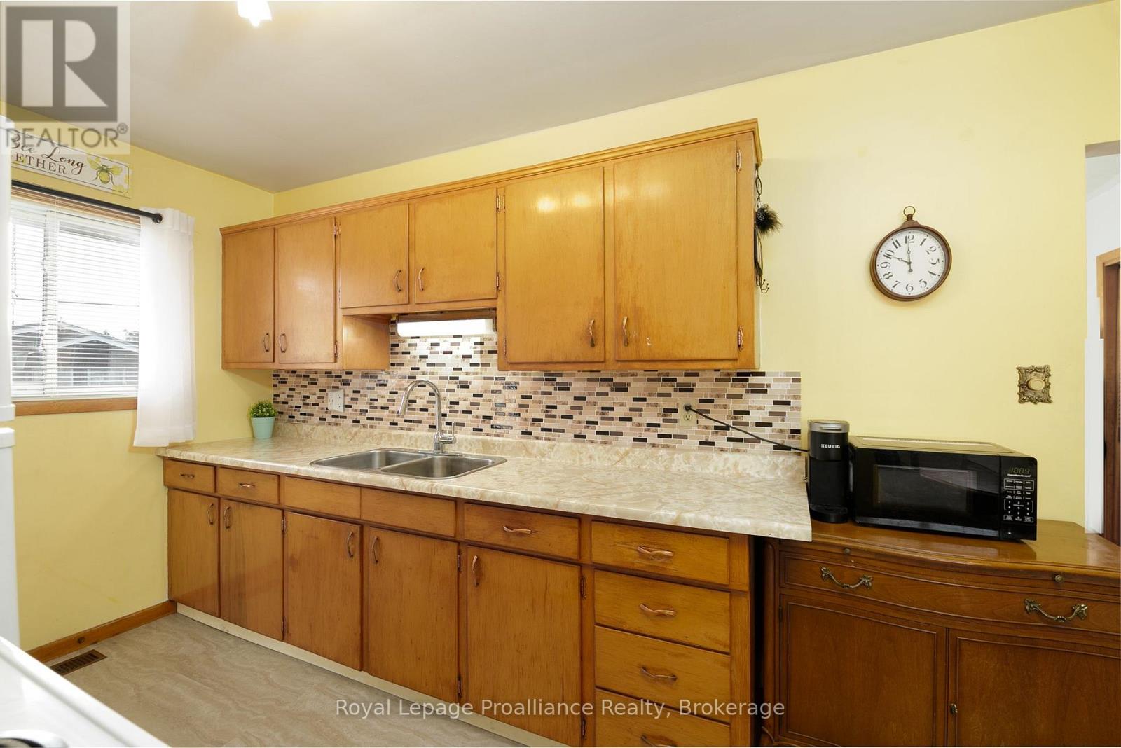26 James Street, Quinte West, Ontario  K8V 2W9 - Photo 7 - X13649032