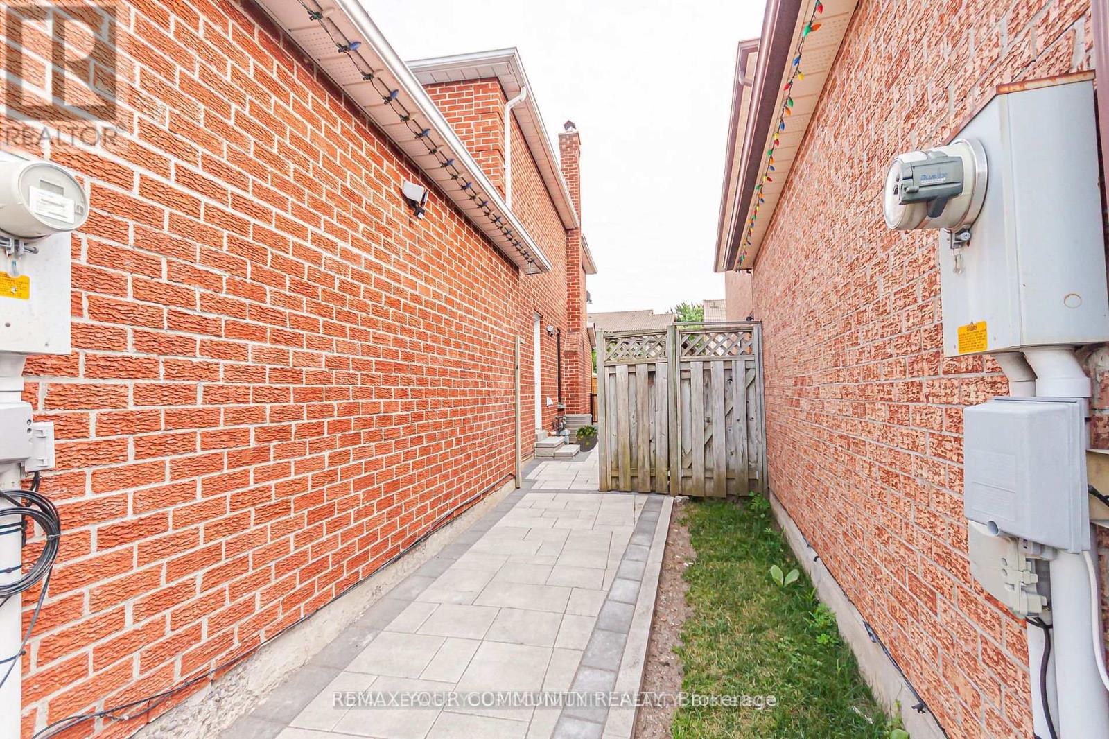 Bsmt - 33 Durness Avenue, Toronto, Ontario  M1B 4W4 - Photo 2 - E13649028