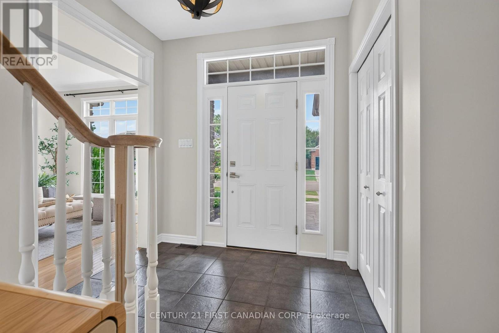 1027 Manchester Road, London North, Ontario N6H 5J1 - Photo 4 - X13649088