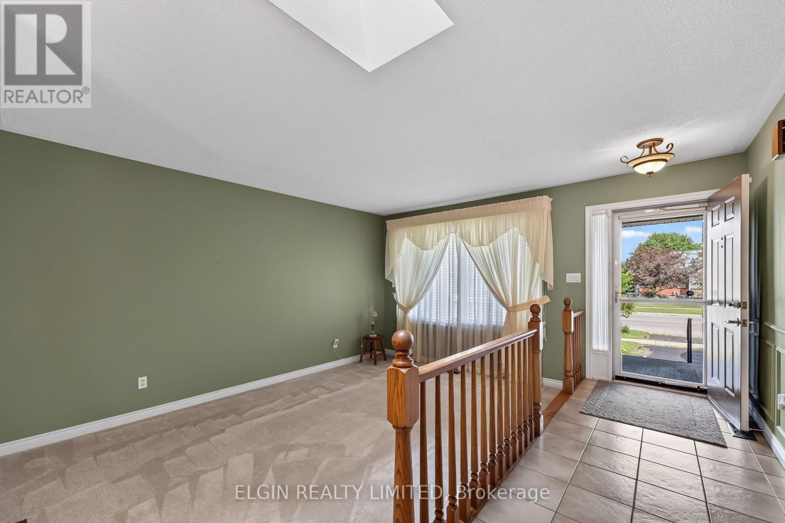 108 Manor Road, St. Thomas, Ontario  N5R 5S3 - Photo 4 - X13649122