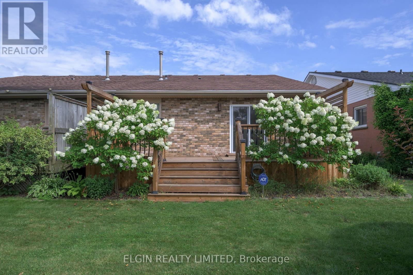 108 Manor Road, St. Thomas, Ontario  N5R 5S3 - Photo 42 - X13649122