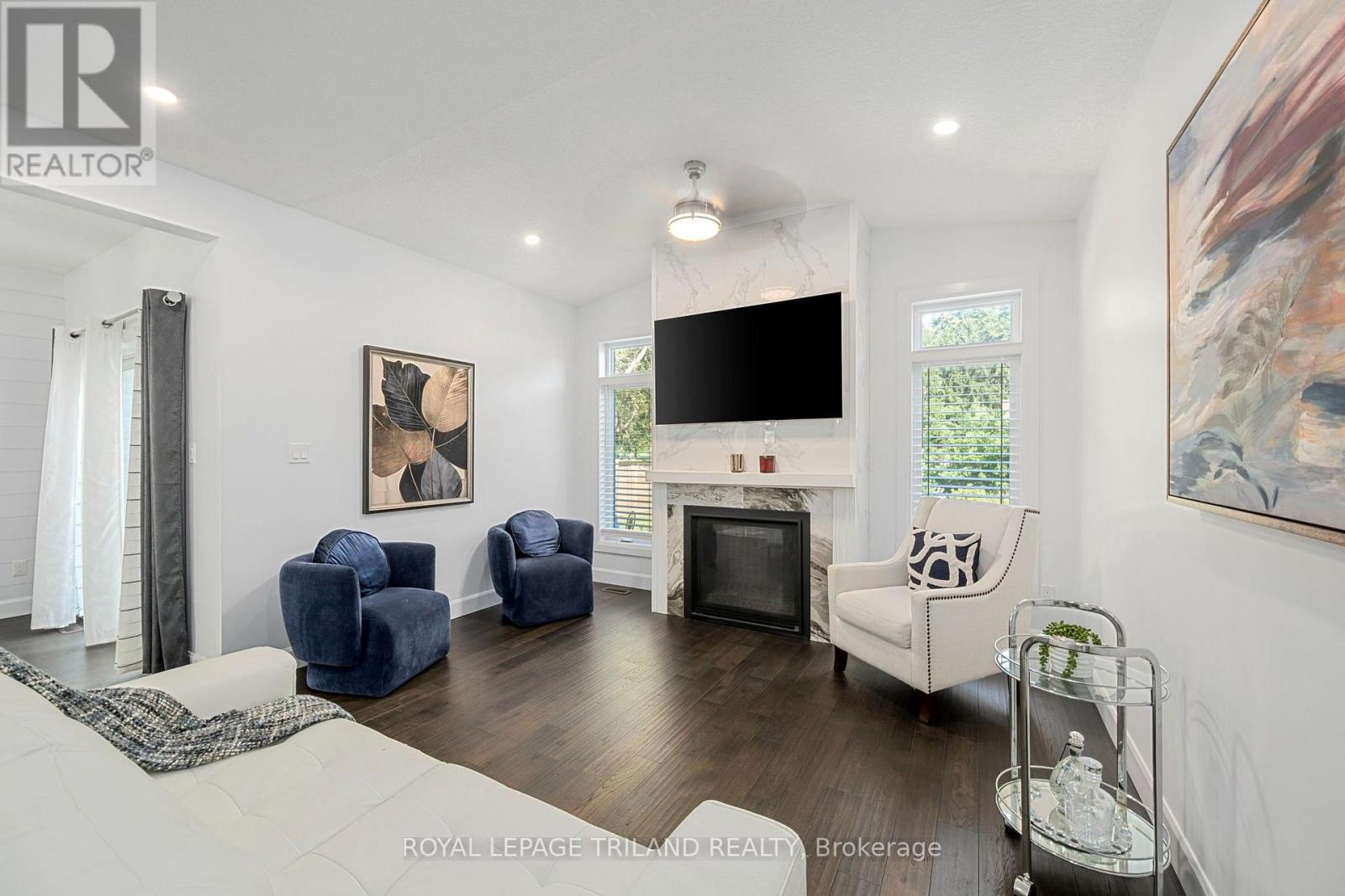 21 Armstrong Street, Strathroy-Caradoc (Mount Brydges), Ontario  N0L 1W0 - Photo 8 - X13649136
