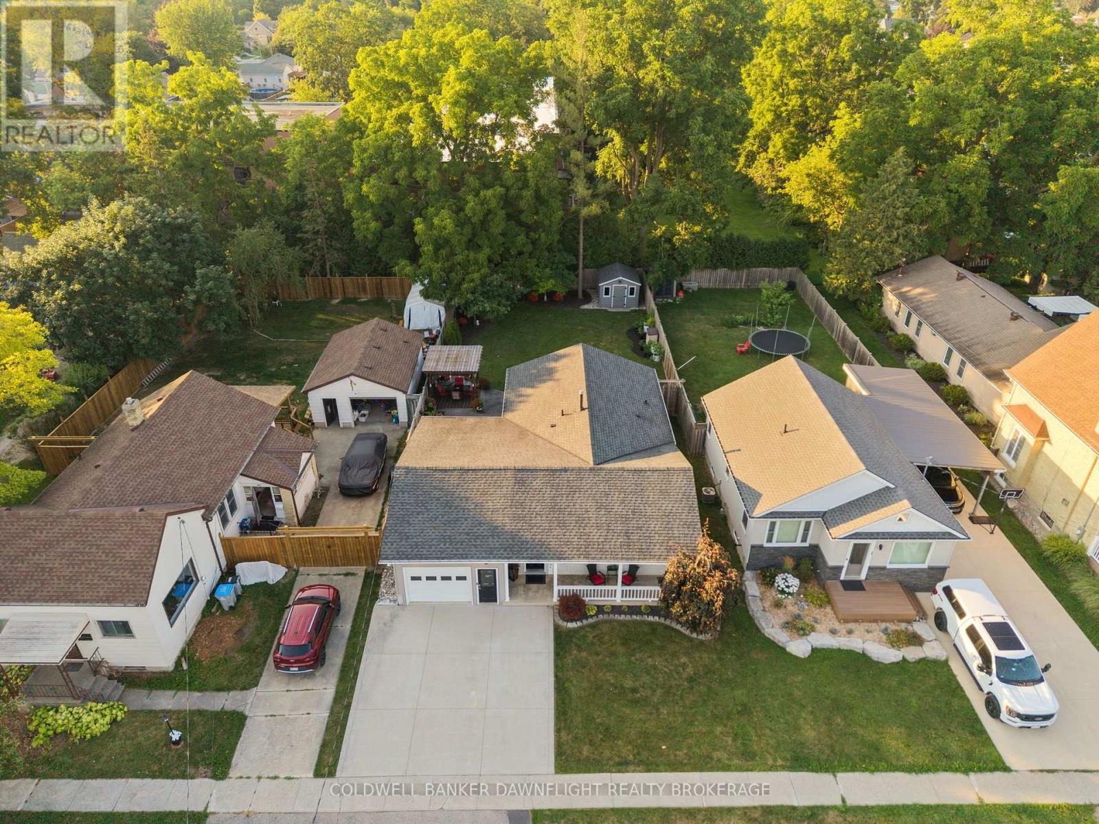 76 Sanders Street W, South Huron, Ontario  N0M 1S2 - Photo 3 - X13649266