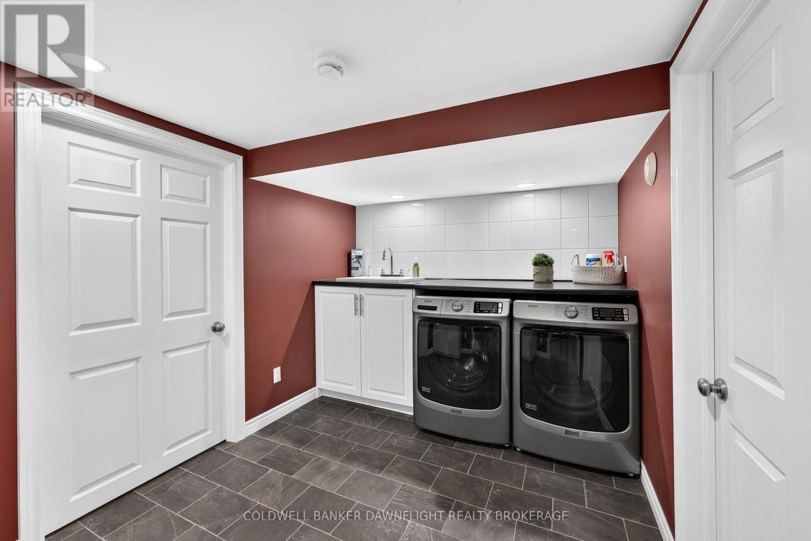 76 Sanders Street W, South Huron, Ontario  N0M 1S2 - Photo 42 - X13649266