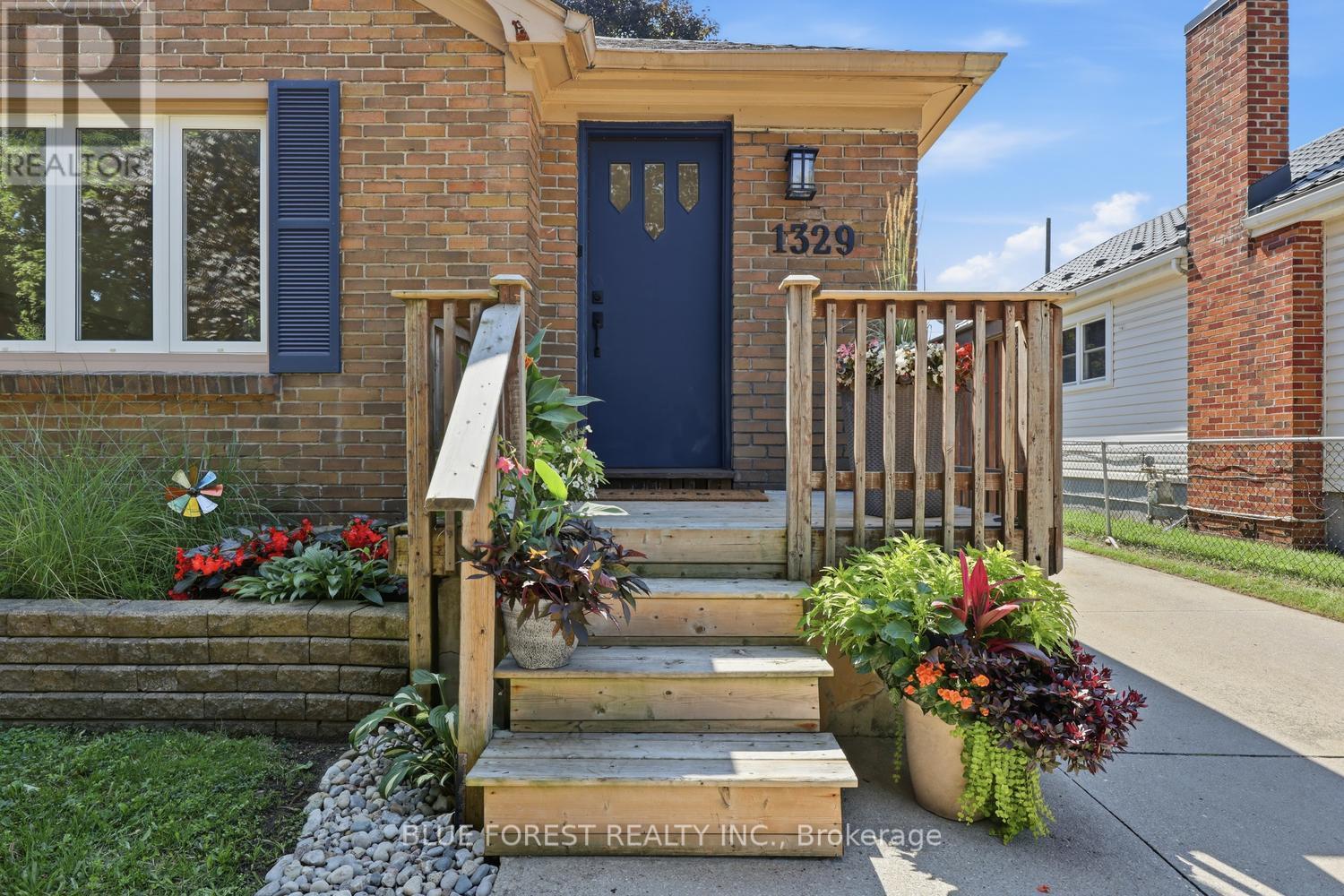 1329 Brydges Street, London East, Ontario  N5W 2C5 - Photo 3 - X13649304