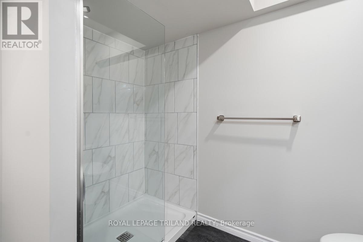 28 - 2215 Callingham Drive, London North, Ontario  N6G 0P1 - Photo 31 - X13649314
