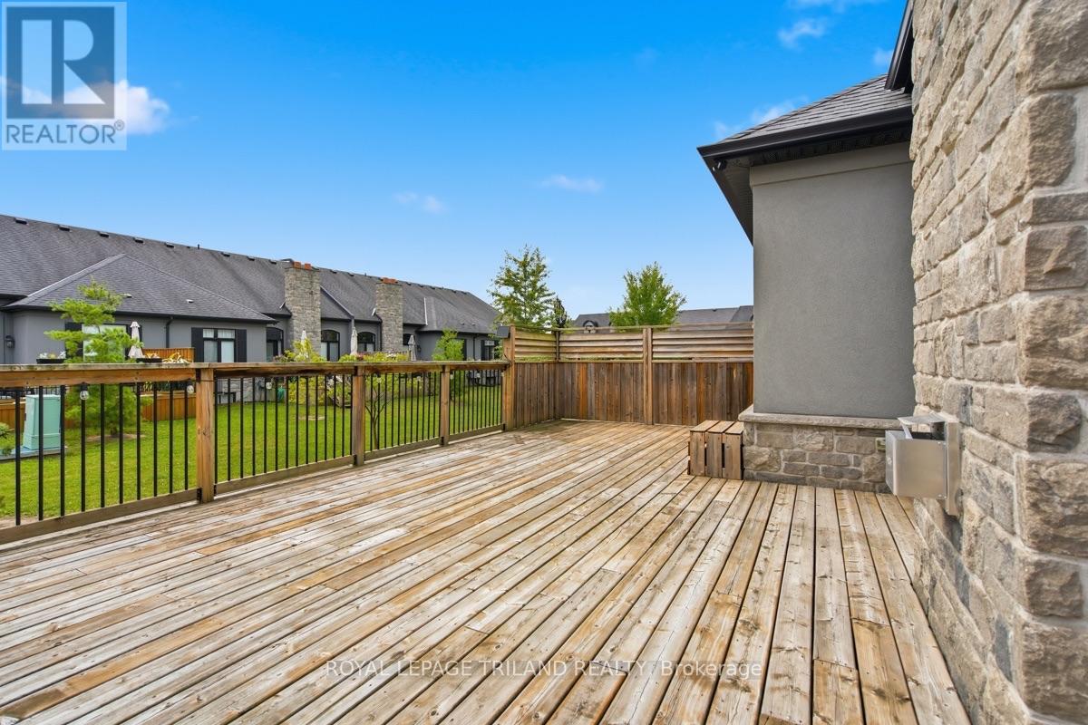 28 - 2215 Callingham Drive, London North, Ontario  N6G 0P1 - Photo 35 - X13649314