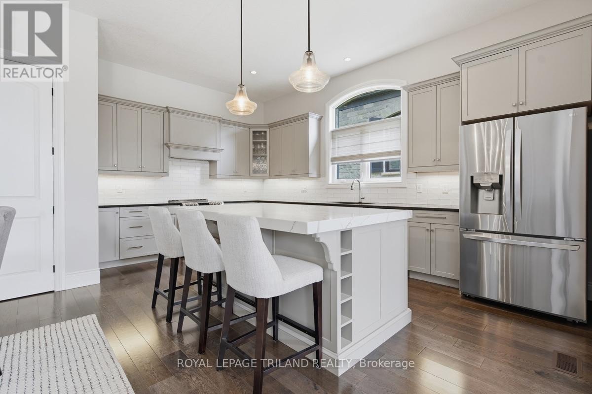28 - 2215 Callingham Drive, London North, Ontario  N6G 0P1 - Photo 8 - X13649314