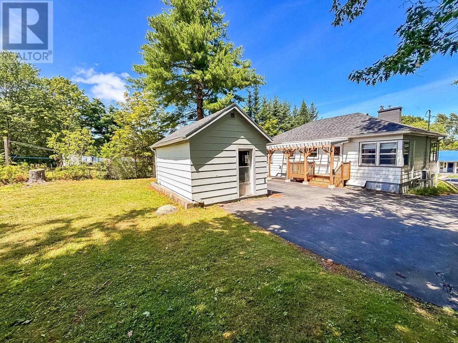 45 Hillcrest Street, Bridgewater, Nova Scotia  B4V 1T1 - Photo 32 - 202619430