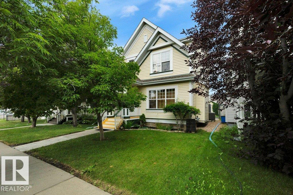7948 13 AV SW, edmonton, Alberta