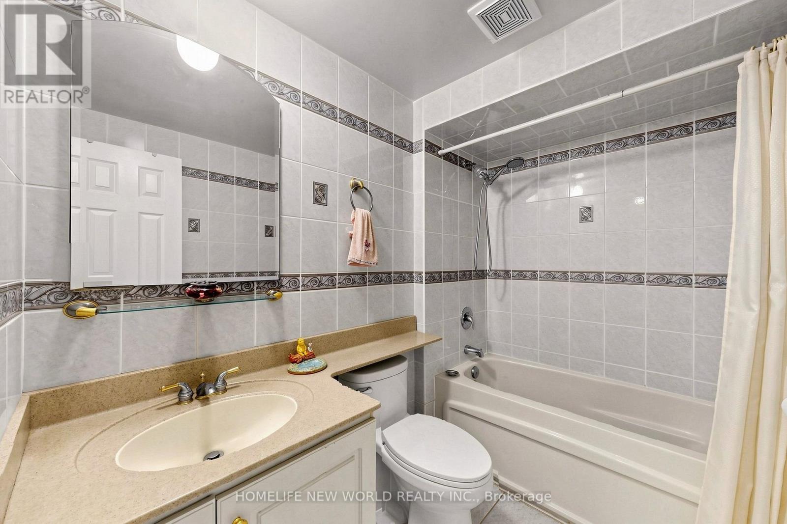 65 Tangmere Crescent, Markham, Ontario  L3R 6Y6 - Photo 22 - N13649058
