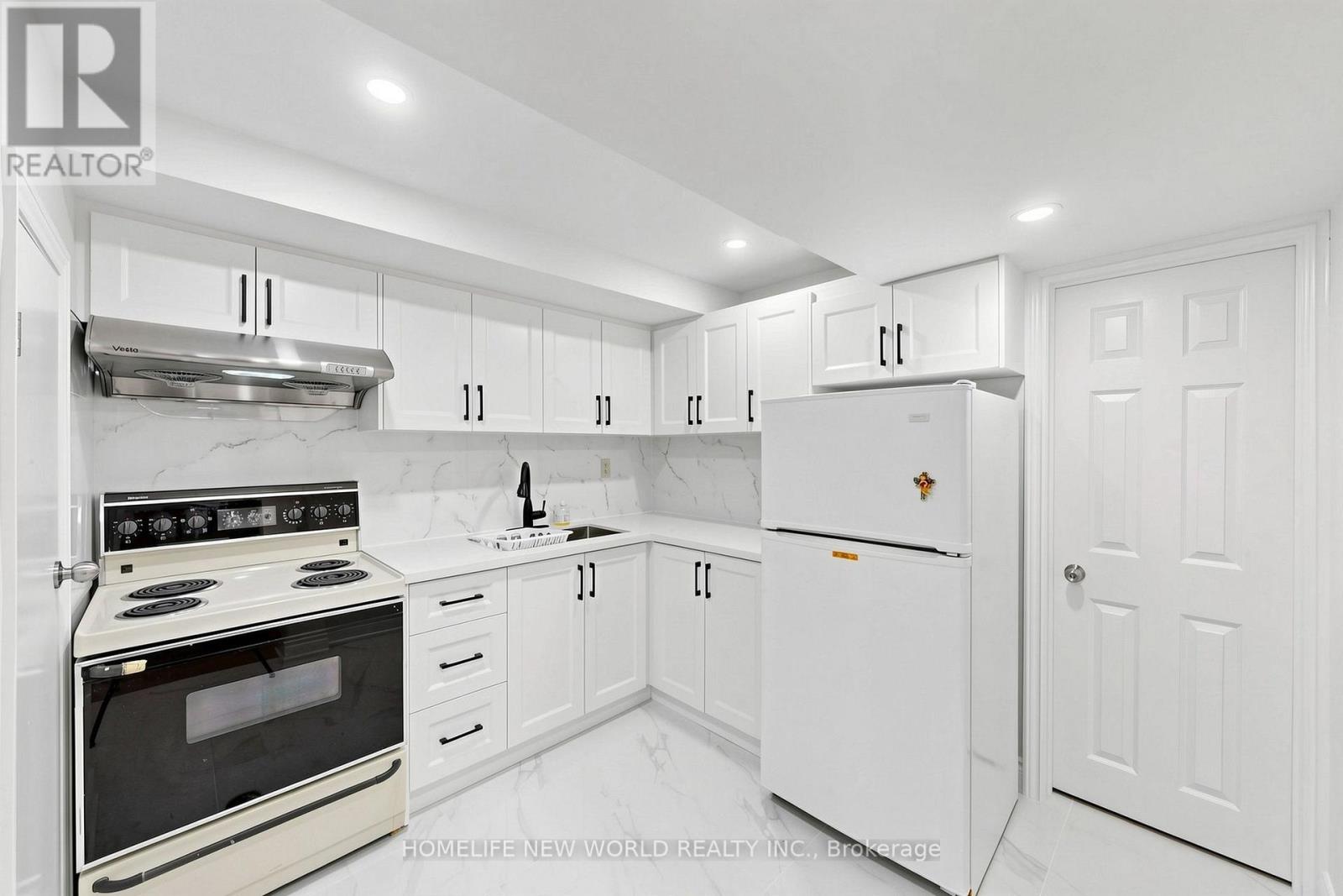 65 Tangmere Crescent, Markham, Ontario  L3R 6Y6 - Photo 25 - N13649058