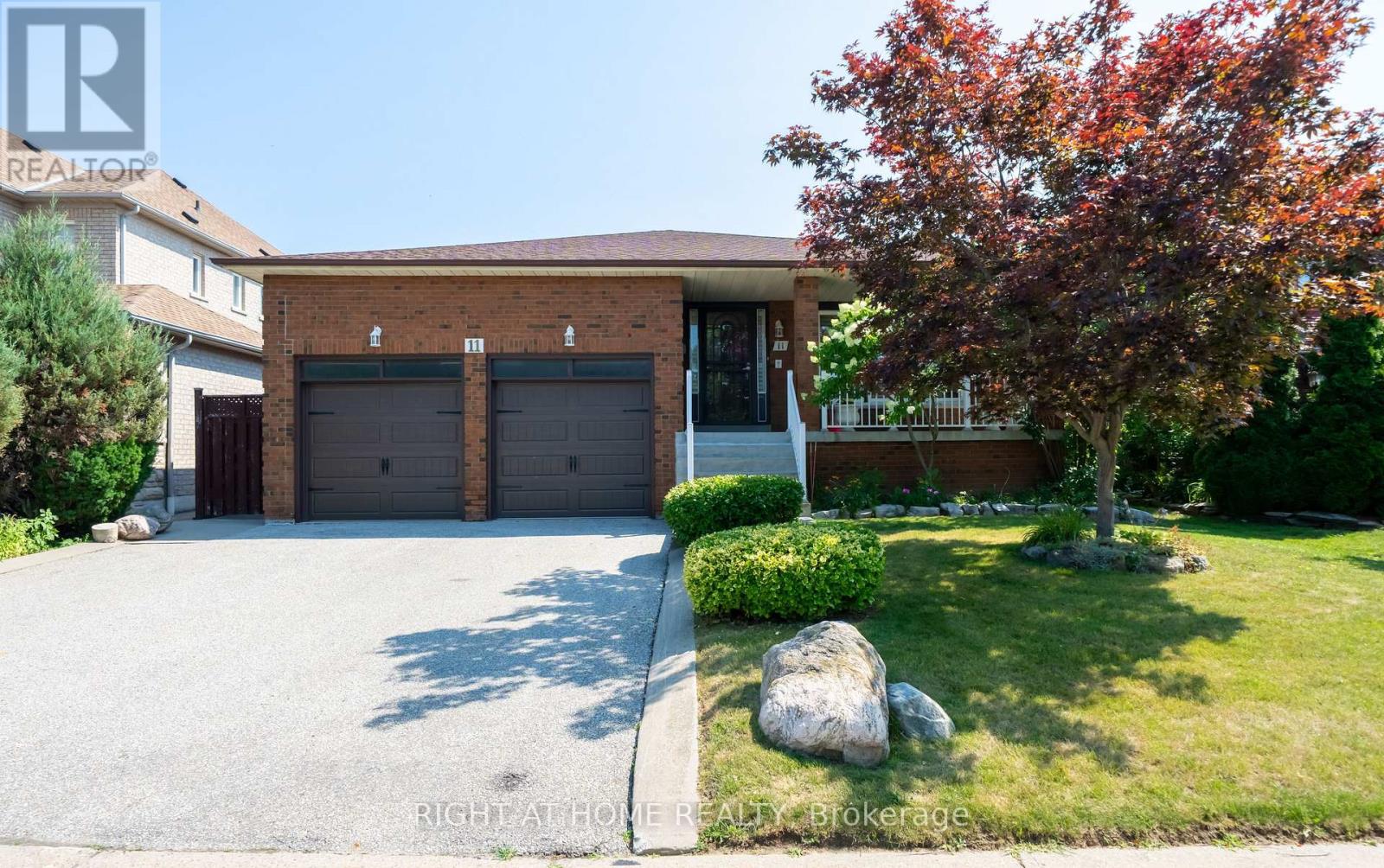 11 Timber Lane, Vaughan, Ontario  L4L 3J6 - Photo 1 - N13649110