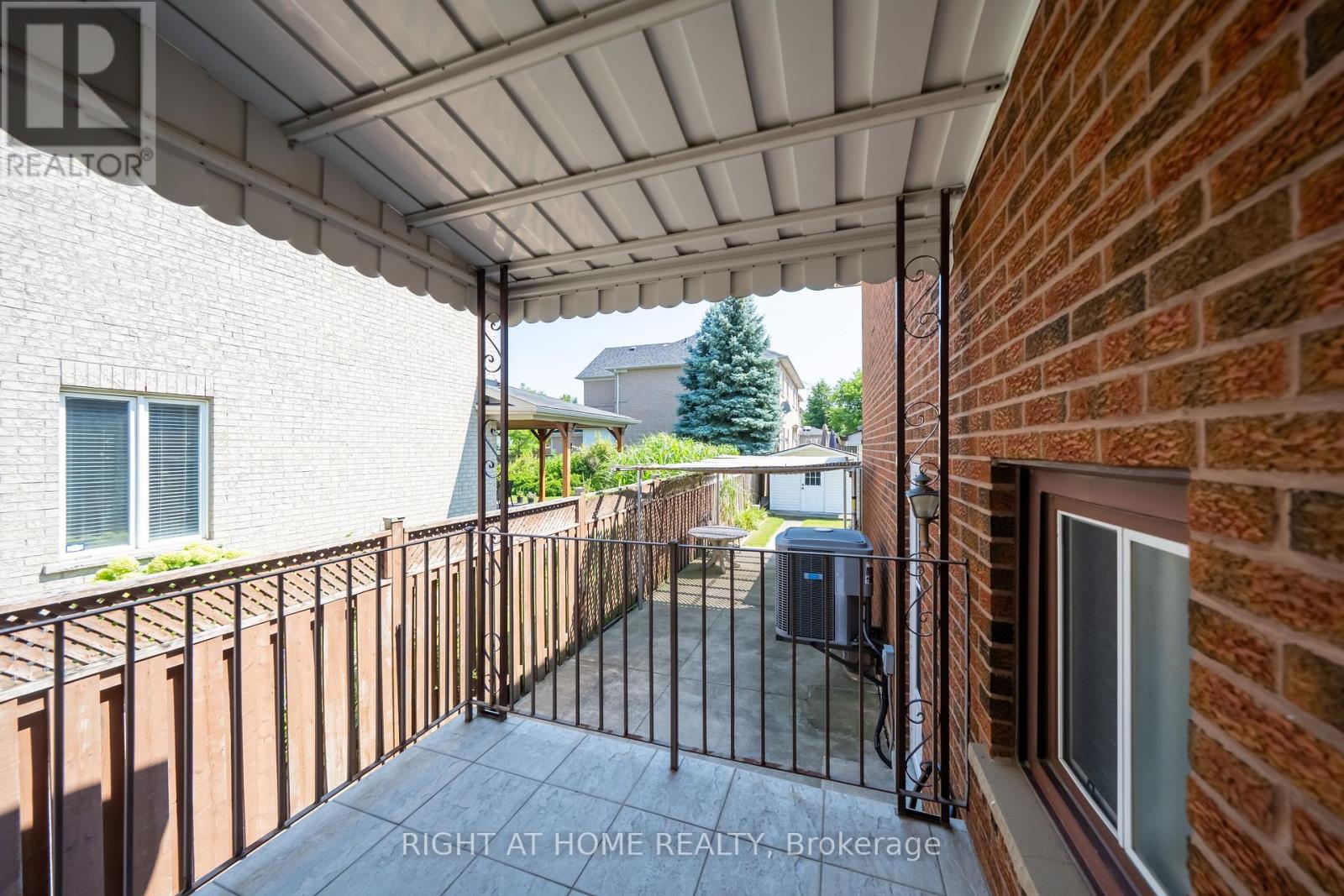 11 Timber Lane, Vaughan, Ontario  L4L 3J6 - Photo 14 - N13649110