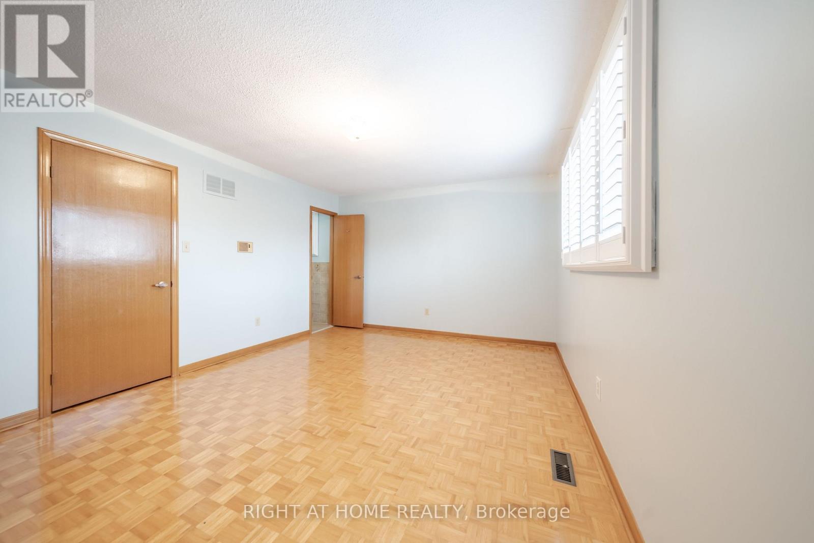 11 Timber Lane, Vaughan, Ontario  L4L 3J6 - Photo 16 - N13649110