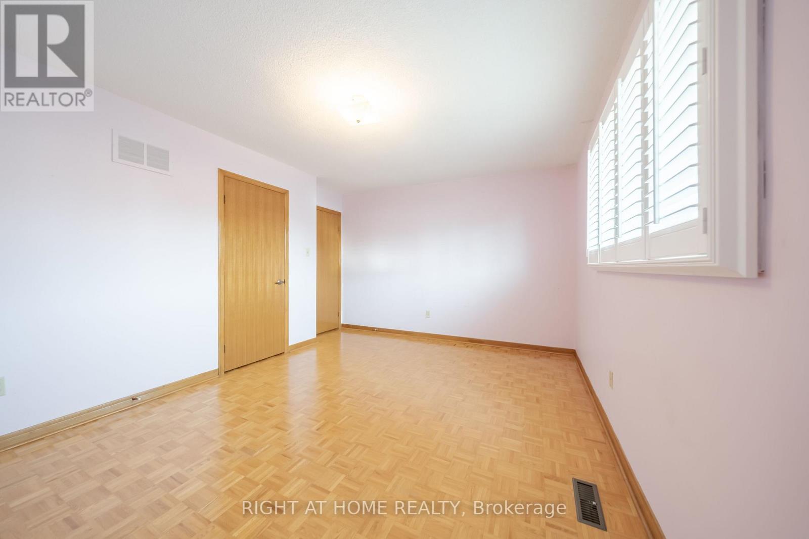 11 Timber Lane, Vaughan, Ontario  L4L 3J6 - Photo 21 - N13649110