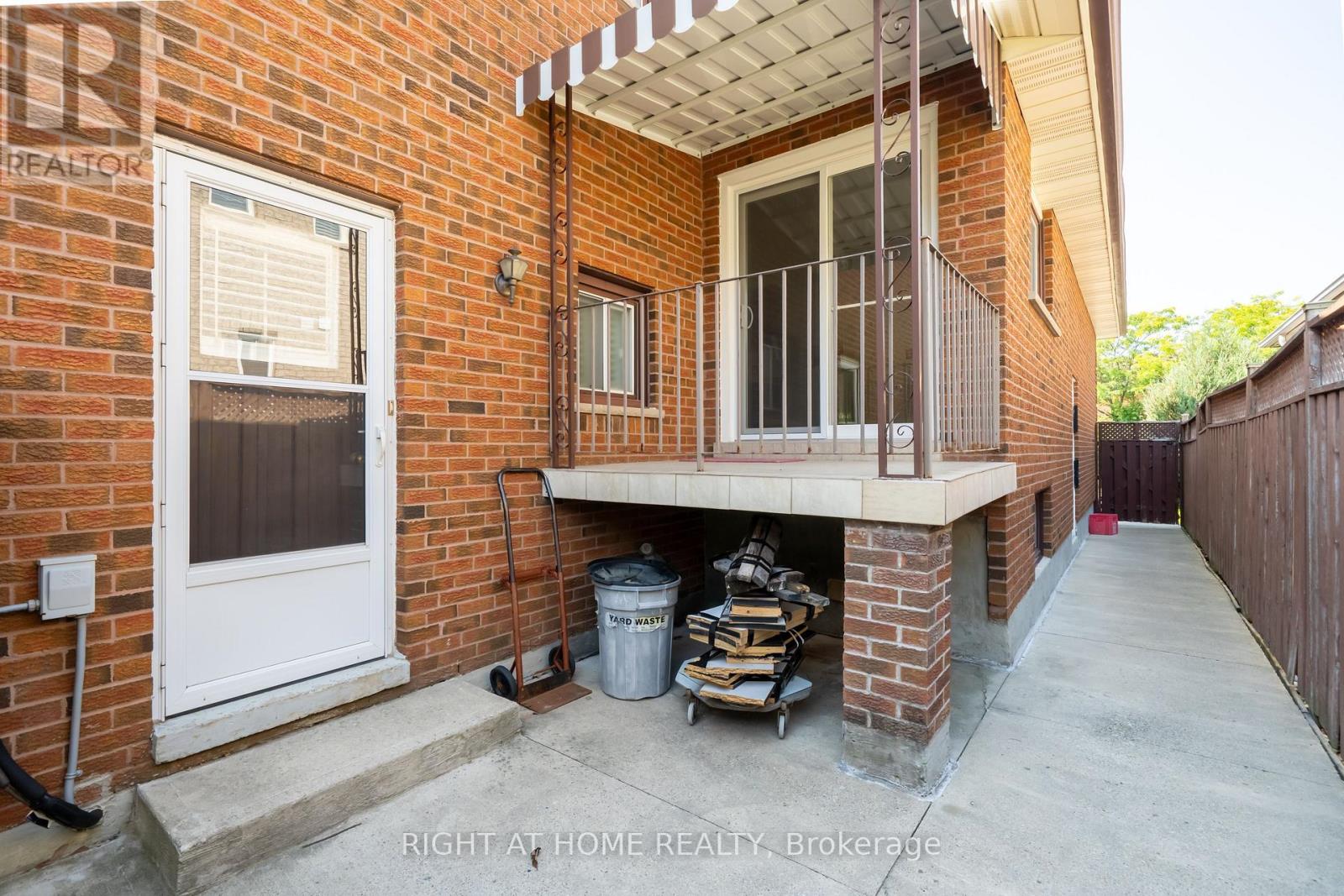 11 Timber Lane, Vaughan, Ontario  L4L 3J6 - Photo 46 - N13649110
