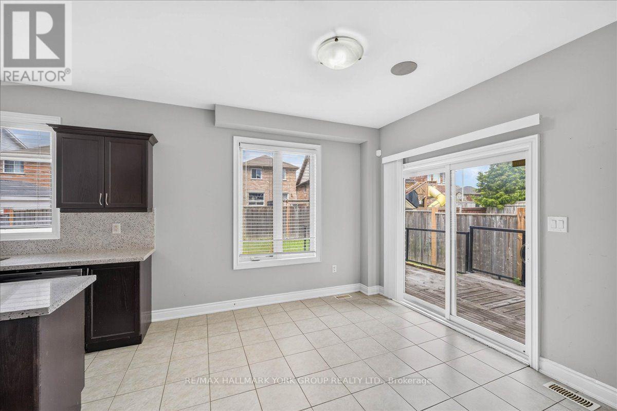2094 Webster Boulevard, Innisfil, Ontario  L9S 0J2 - Photo 10 - N13649182