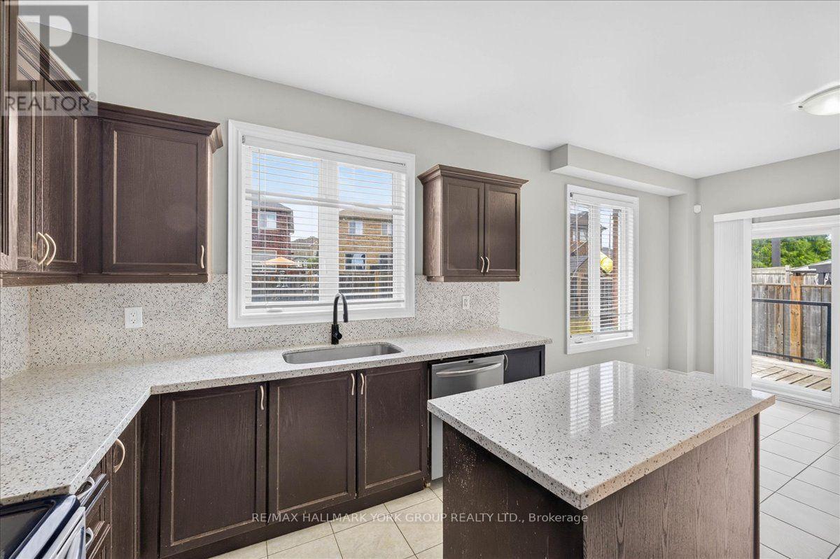 2094 Webster Boulevard, Innisfil, Ontario  L9S 0J2 - Photo 8 - N13649182