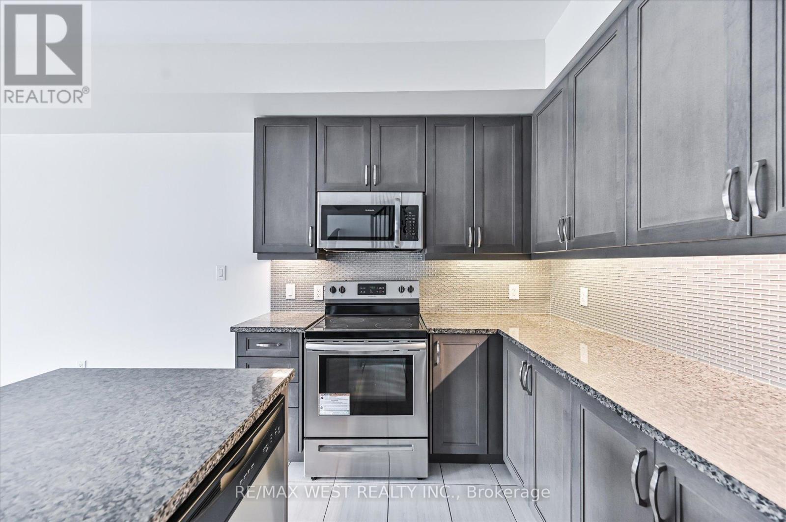 219 - 3865 Major Mackenzie Drive, Vaughan, Ontario  L4H 4P4 - Photo 14 - N13649208