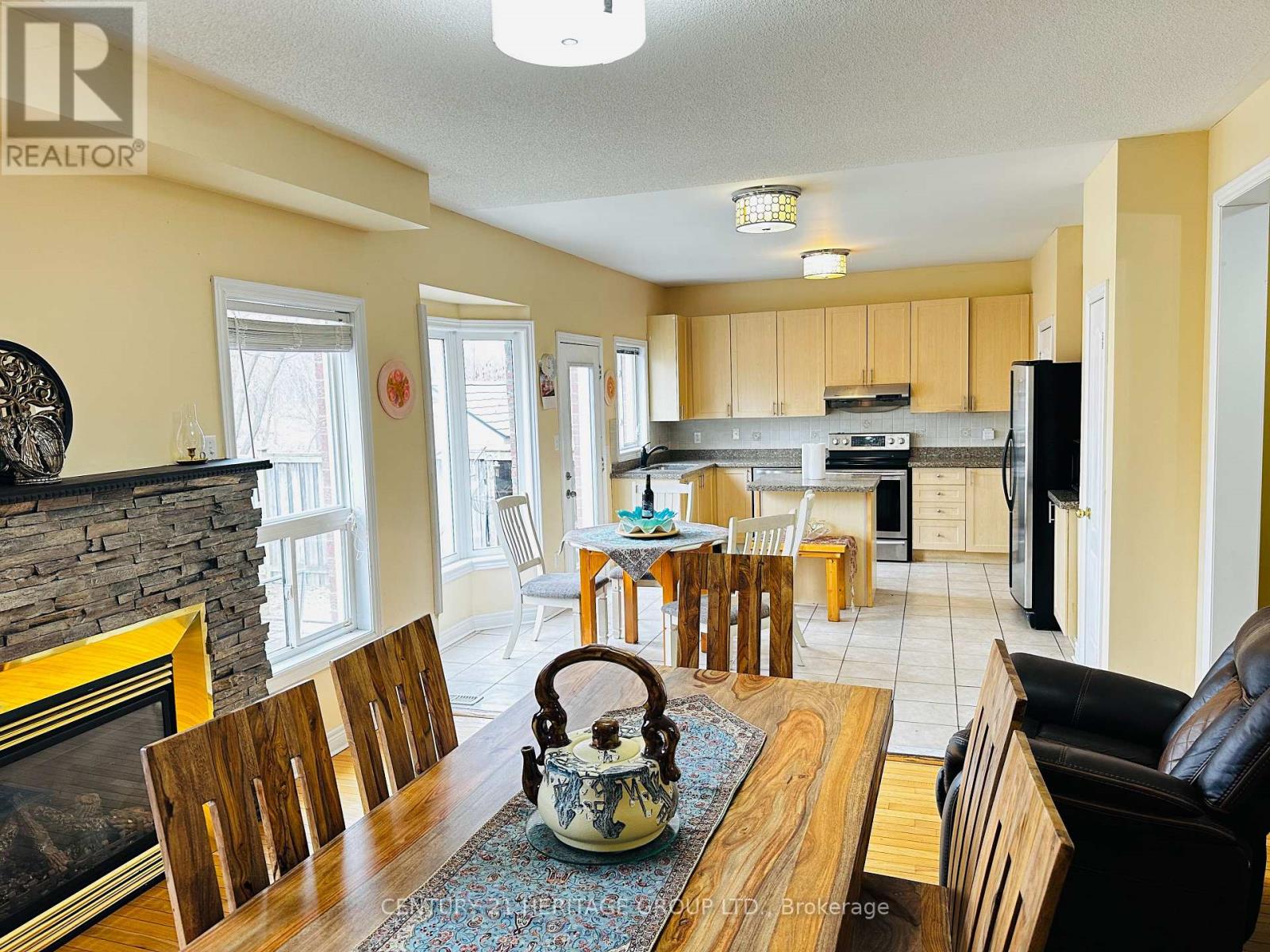 97 Maroon Drive, Richmond Hill, Ontario  L4E 5B6 - Photo 12 - N13649308