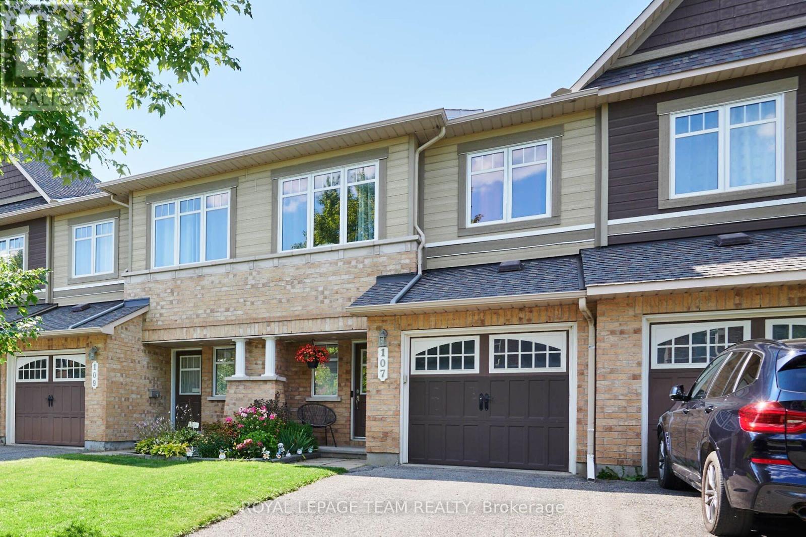 107 Garrity Crescent, Ottawa, Ontario  K2J 3T4 - Photo 4 - X13649246
