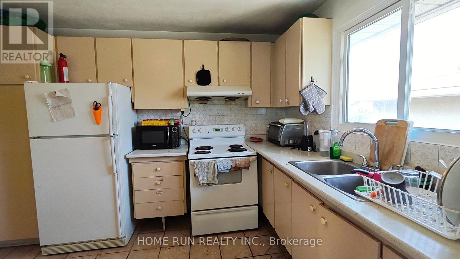 1023 Meadowlands Drive, Ottawa, Ontario  K2C 0K5 - Photo 31 - X13649280