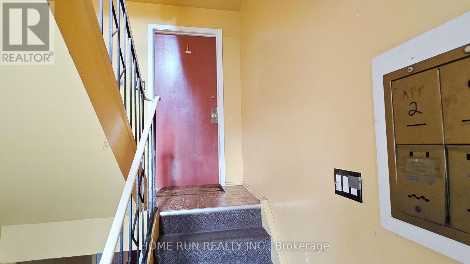 1023 Meadowlands Drive, Ottawa, Ontario  K2C 0K5 - Photo 5 - X13649280