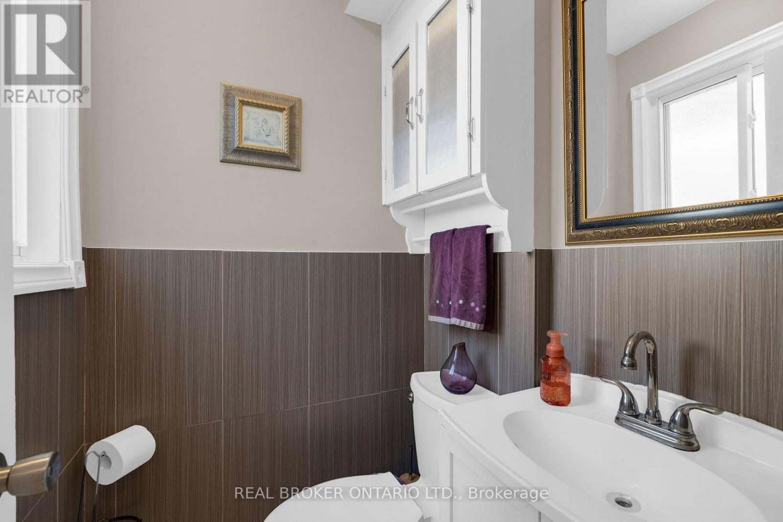40 Farmingdale Crescent, Barrie (Cundles East), Ontario  L4M 5E5 - Photo 17 - S13649078