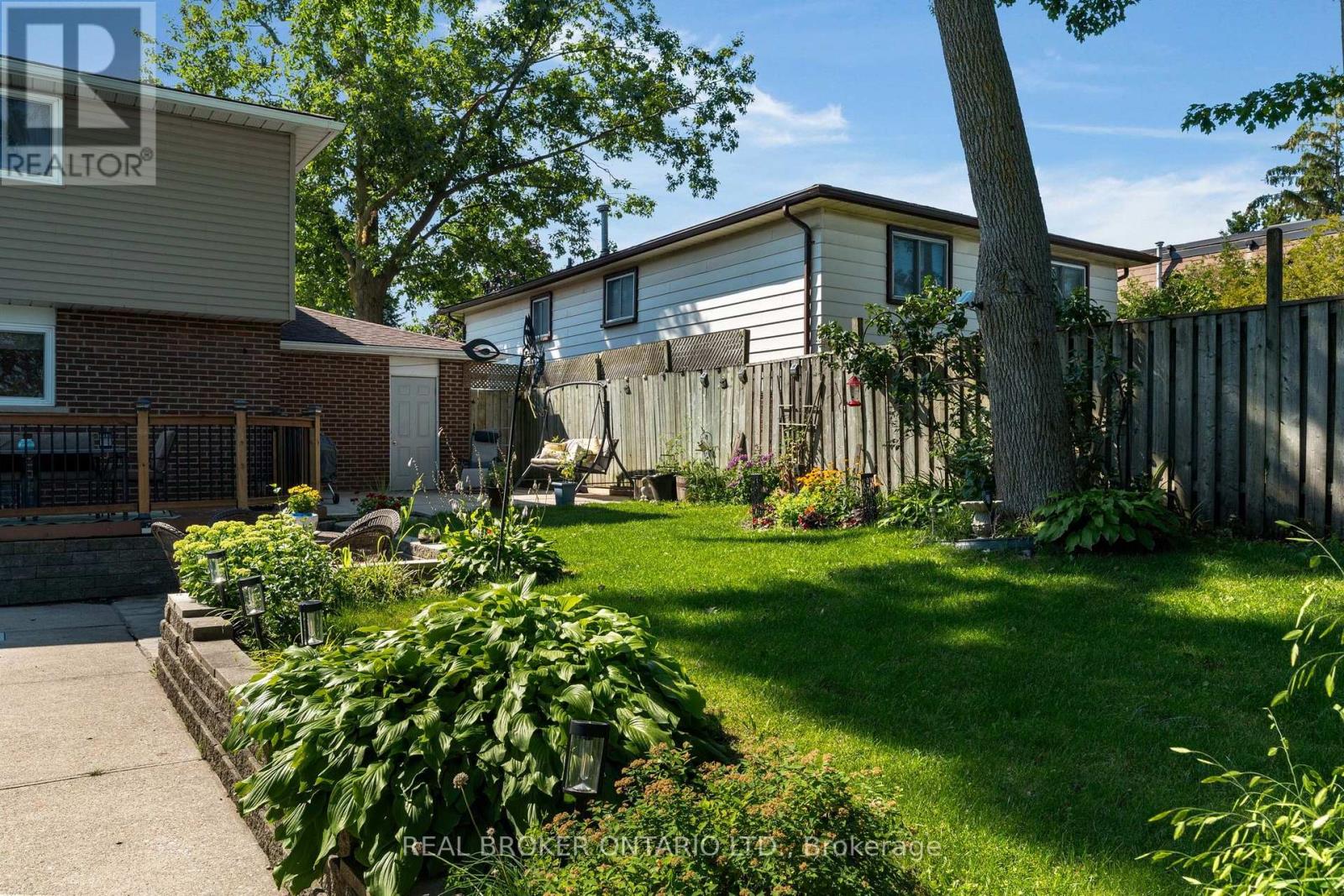 40 Farmingdale Crescent, Barrie (Cundles East), Ontario  L4M 5E5 - Photo 43 - S13649078