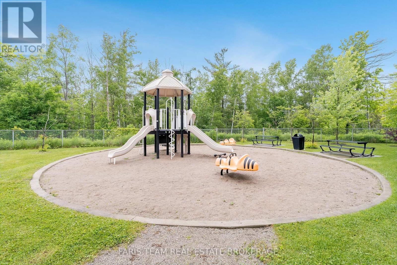210 - 40 Ferndale Drive S, Barrie, Ontario  L4N 2L3 - Photo 28 - S13649096