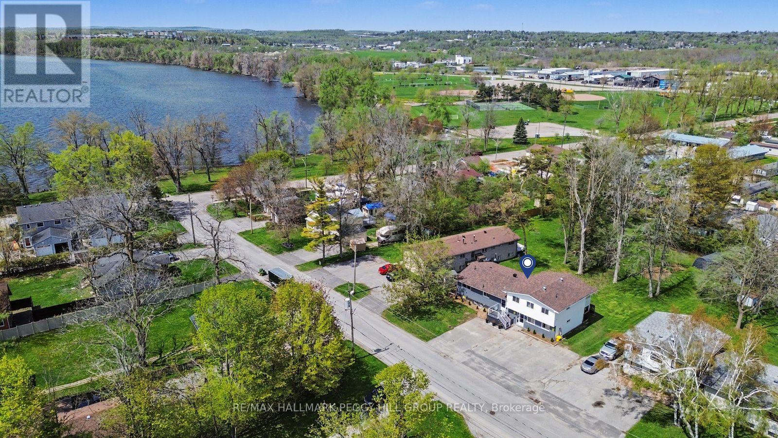 22 OLIVE CRESCENT, Orillia, Ontario