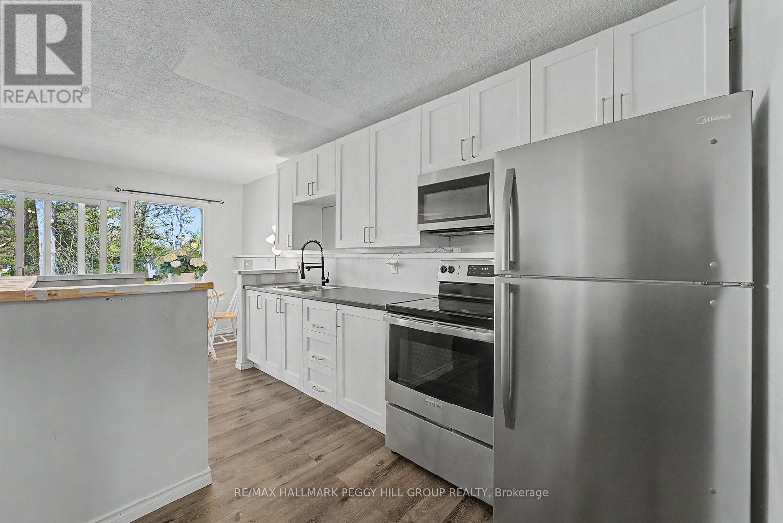 22 Olive Crescent, Orillia, Ontario  L3V 1G1 - Photo 6 - S13649236