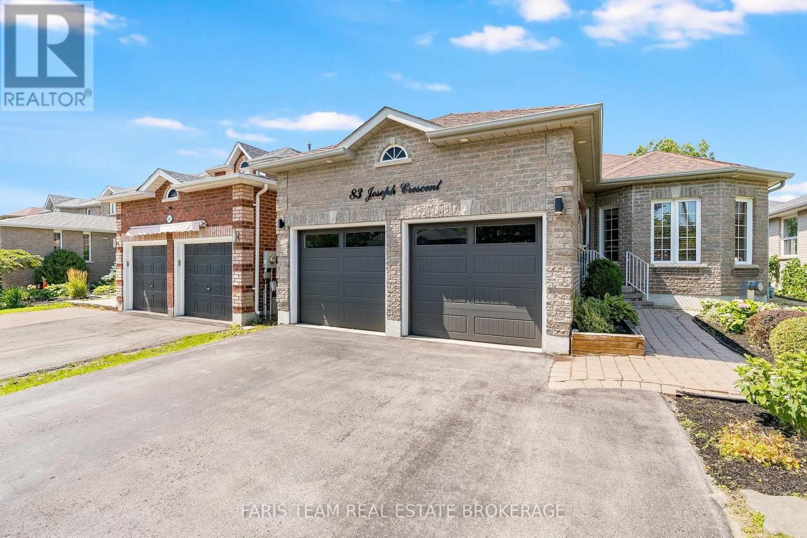 83 Joseph Crescent, Barrie, Ontario  L4N 0Y2 - Photo 4 - S13649296