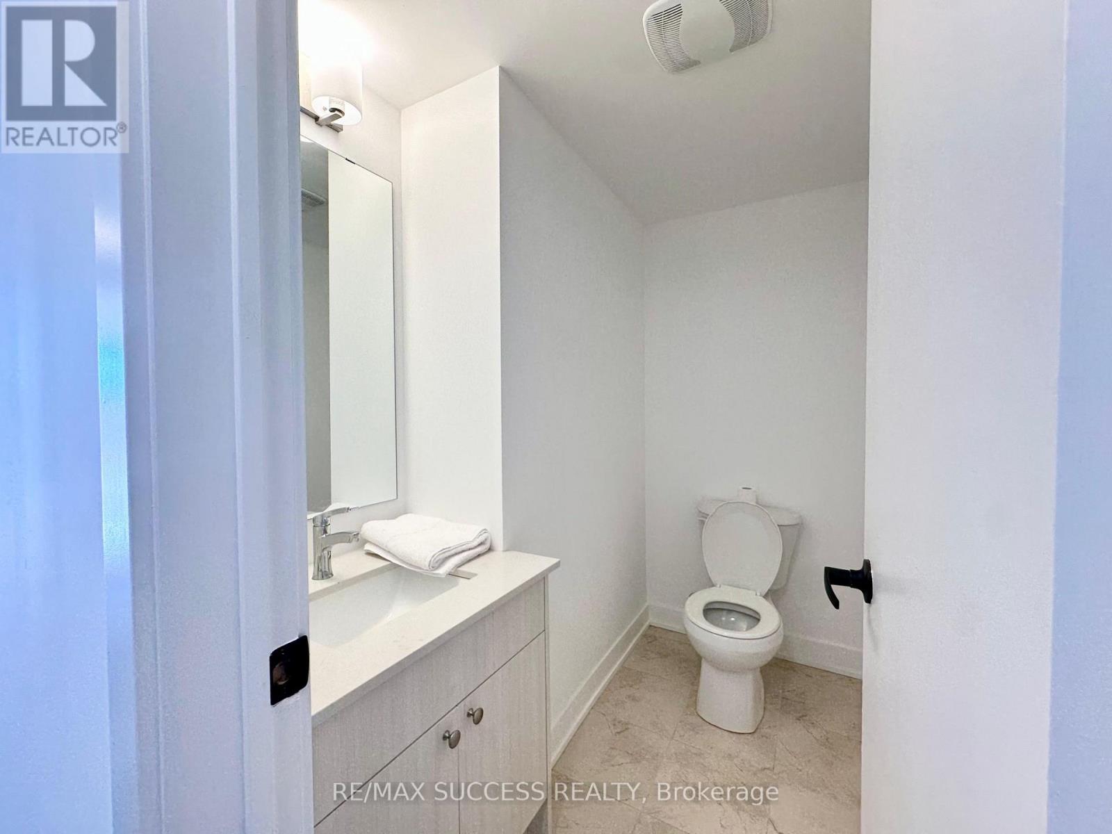 49 Flan Boulevard, Barrie, Ontario L9J 0E1 - Photo 11 - S13649310